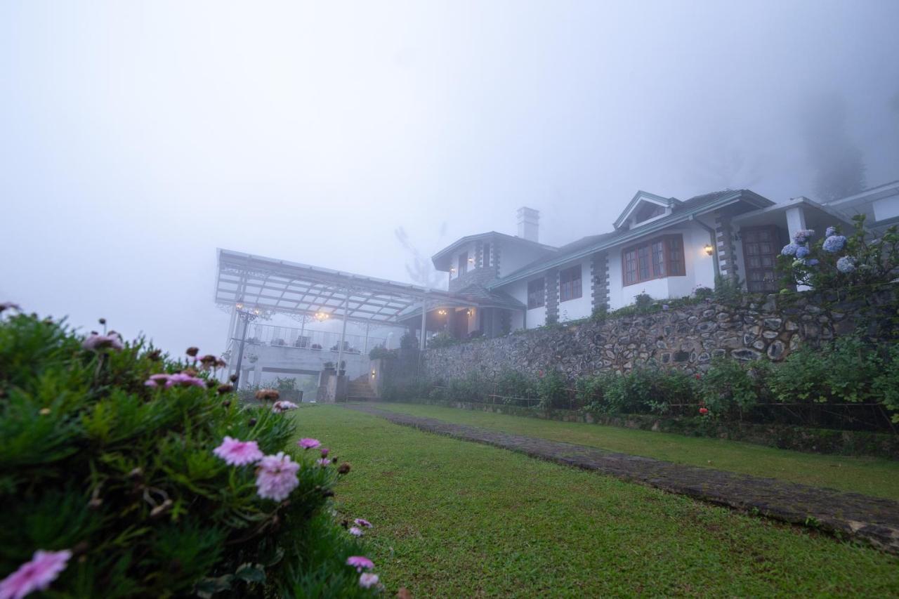 Manuel Manor Hotel Labugolla Exterior photo
